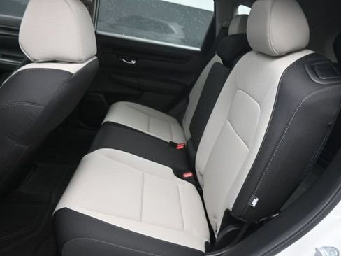 Used 2024 Honda CR-V EX image 19