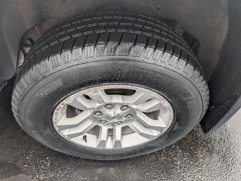 Used 2015 Chevrolet Suburban LT w/ Max Trailering Package image 10