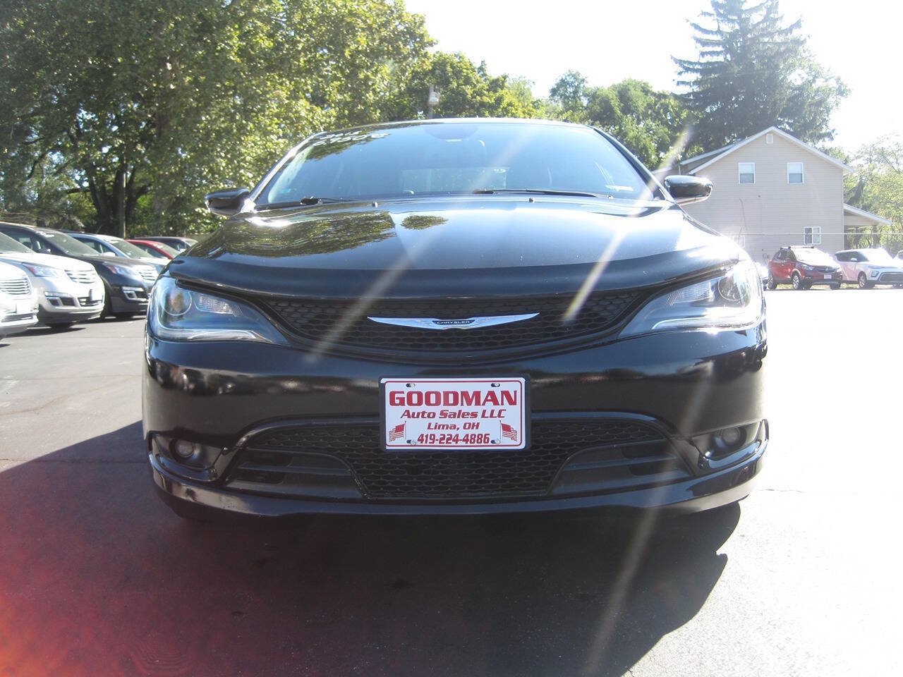 Used 2015 Chrysler 200 S w/ Navigation & Sound Group I FWD image 3