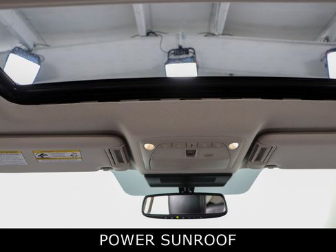 Used 2024 Nissan Armada SL w/ Captain's Chairs Package image 22