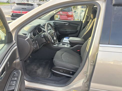 Used 2011 Chevrolet Traverse LT w/ Personal Connectivity Package AWD/4WD image 15