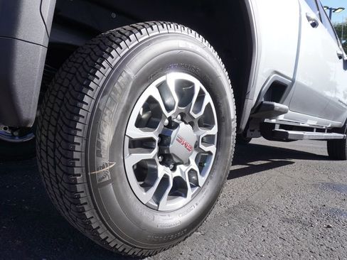 New 2026 GMC Sierra 2500 SLT w/ SLT Convenience Package image 6