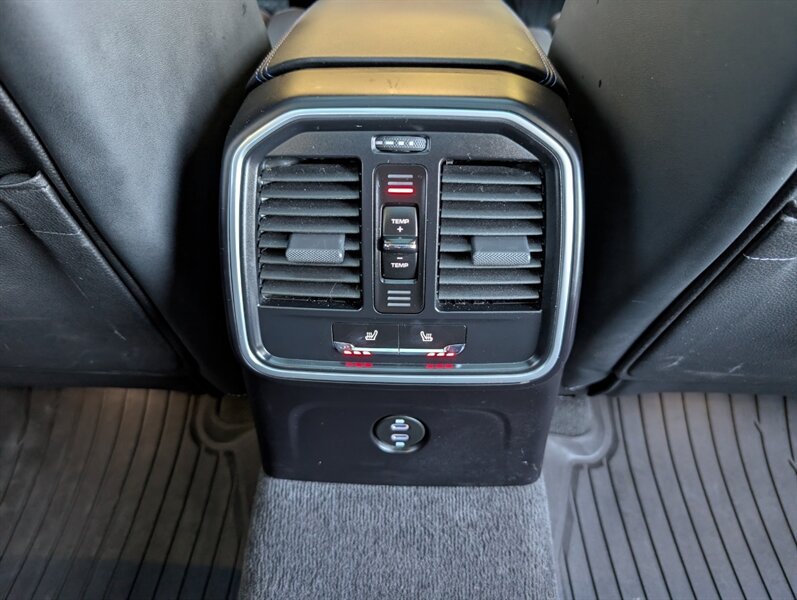 Used 2023 Porsche Macan Turbo AWD/4WD image 30