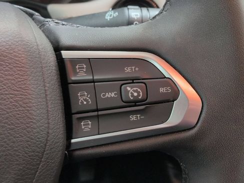 Used 2025 Jeep Compass Limited AWD/4WD image 18