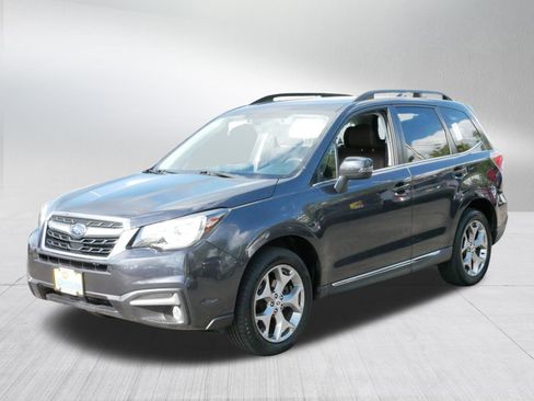Used 2018 Subaru Forester 2.5i Touring image 3