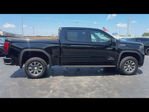 Certified 2024 GMC Sierra 1500 AT4 w/ AT4 Preferred Package AWD/4WD image 9