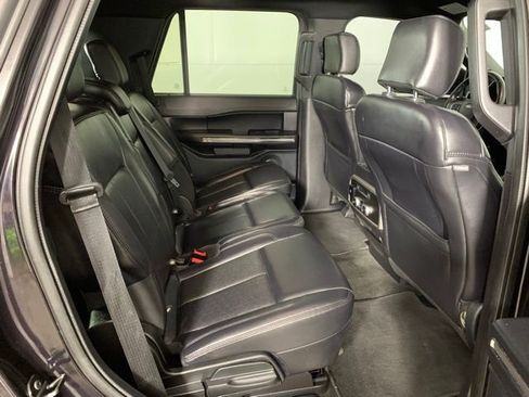 Used 2019 Ford Expedition XLT w/ Equipment Group 201A AWD/4WD image 26