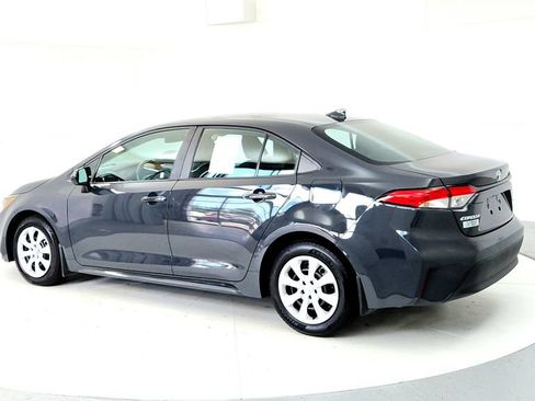 Used 2024 Toyota Corolla LE FWD image 4
