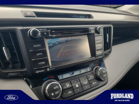 Used 2017 Toyota RAV4 XLE w/ Carpet Mat Package AWD/4WD image 28