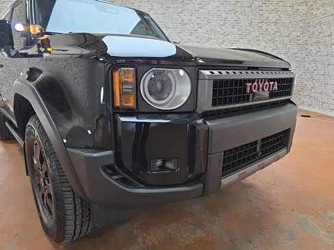 Used 2024 Toyota Land Cruiser image 8