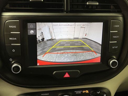 Used 2024 Kia Soul LX FWD image 5