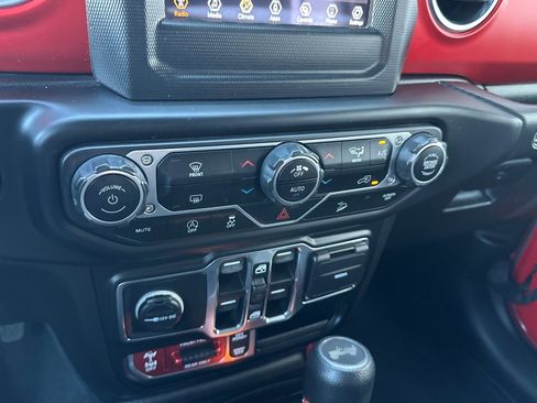 Used 2021 Jeep Wrangler Unlimited Rubicon image 29