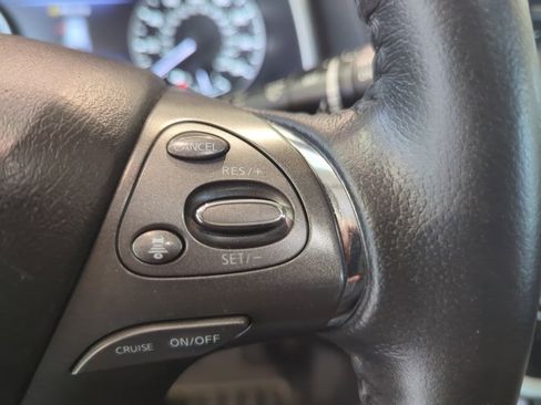 Used 2023 Nissan Murano SL w/ SL Moonroof Package image 16