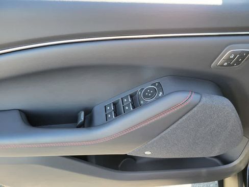 Used 2025 Ford Mustang Mach-E Premium w/ Sport Appearance Package image 19