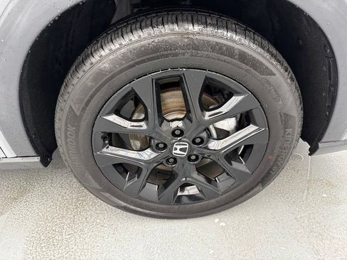 Used 2025 Honda HR-V Sport image 13