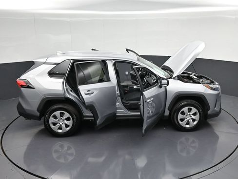 Used 2025 Toyota RAV4 LE FWD image 39