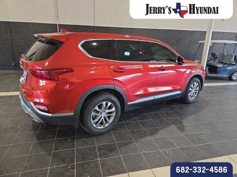 Used 2020 Hyundai Santa Fe SEL FWD image 5