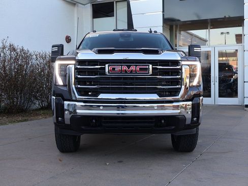 New 2026 GMC Sierra 2500 SLE AWD/4WD image 3