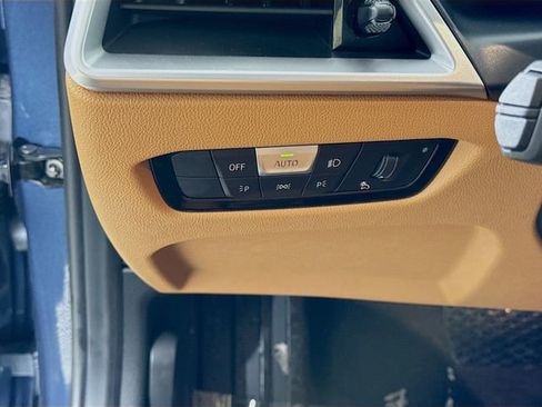 New 2026 BMW 330i xDrive Sedan w/ Convenience Package image 10