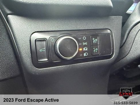 Used 2023 Ford Escape Active AWD/4WD image 27