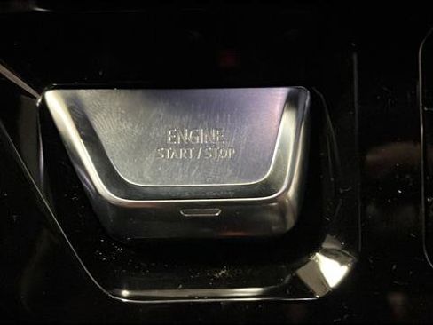 Used 2022 GMC Sierra 1500 AT4 w/ AT4 Premium Package image 33