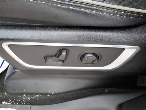 Used 2021 RAM 1500 Laramie image 12