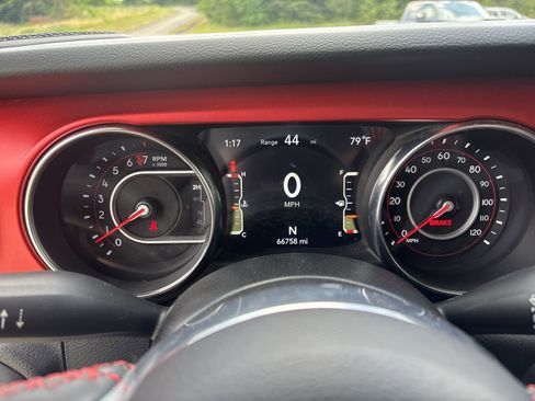 Used 2021 Jeep Wrangler Rubicon AWD/4WD image 18