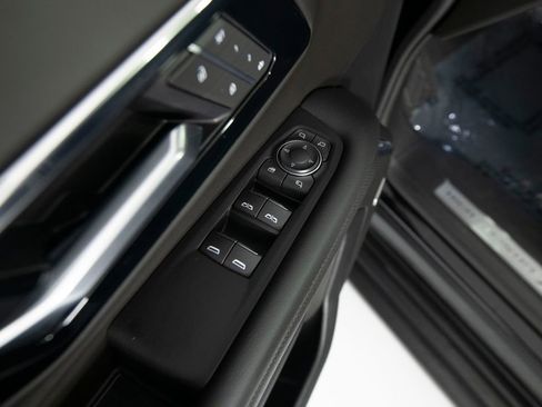 Used 2025 Chevrolet Tahoe High Country w/ Sun And Tow Package image 14