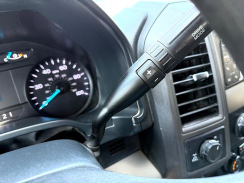 Used 2022 Ford F250 XL w/ Power Equipment Group image 19