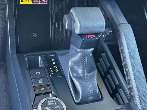 Used 2024 Toyota Tacoma TRD Off-Road w/ TRD Off Road Premium Package image 23