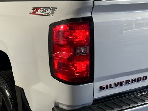 Used 2017 Chevrolet Silverado 1500 LT w/ Redline Edition AWD/4WD image 36
