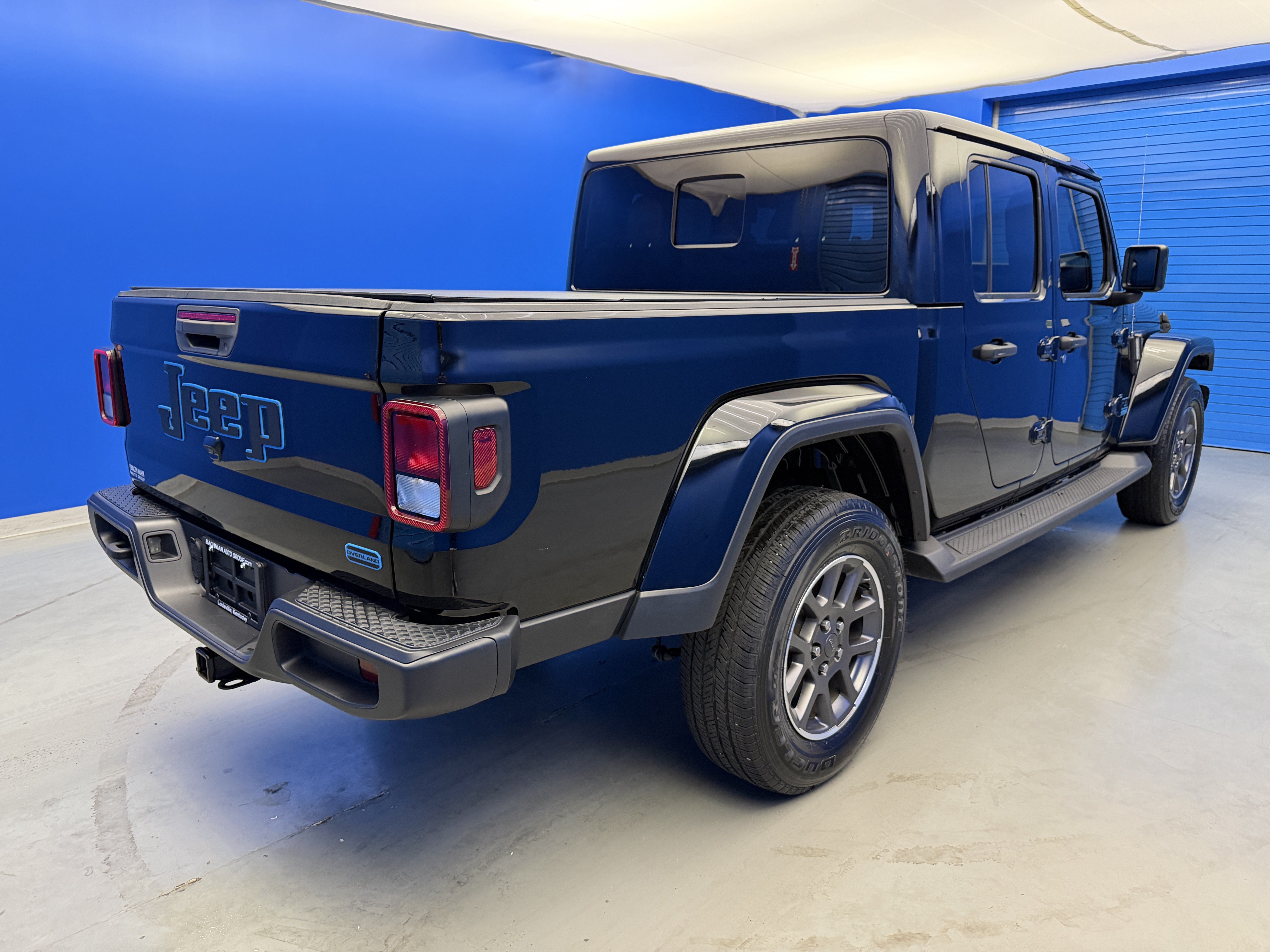 Used 2020 Jeep Gladiator Overland AWD/4WD image 7