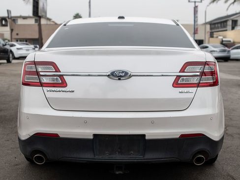 Used 2018 Ford Taurus SEL w/ Equipment Group 201A image 4