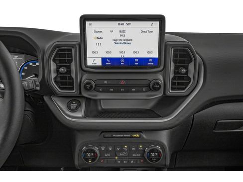 Used 2021 Ford Bronco Sport Outer Banks w/ Outer Banks Package AWD/4WD image 7