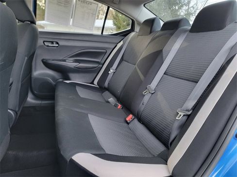 Used 2020 Nissan Versa SV image 21