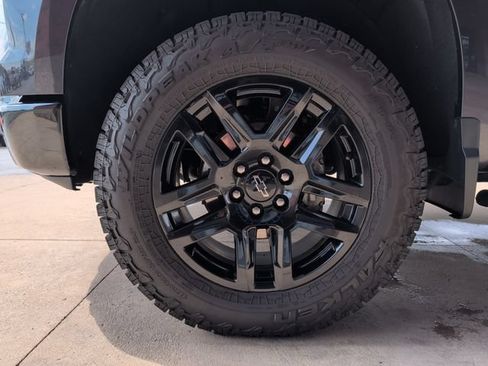 Used 2024 Chevrolet Silverado 1500 Custom Trail Boss AWD/4WD image 24