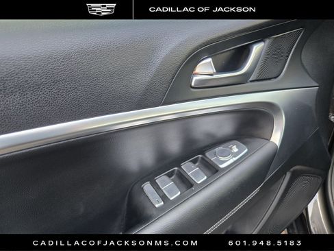Used 2025 Genesis G70 2.5T RWD image 12