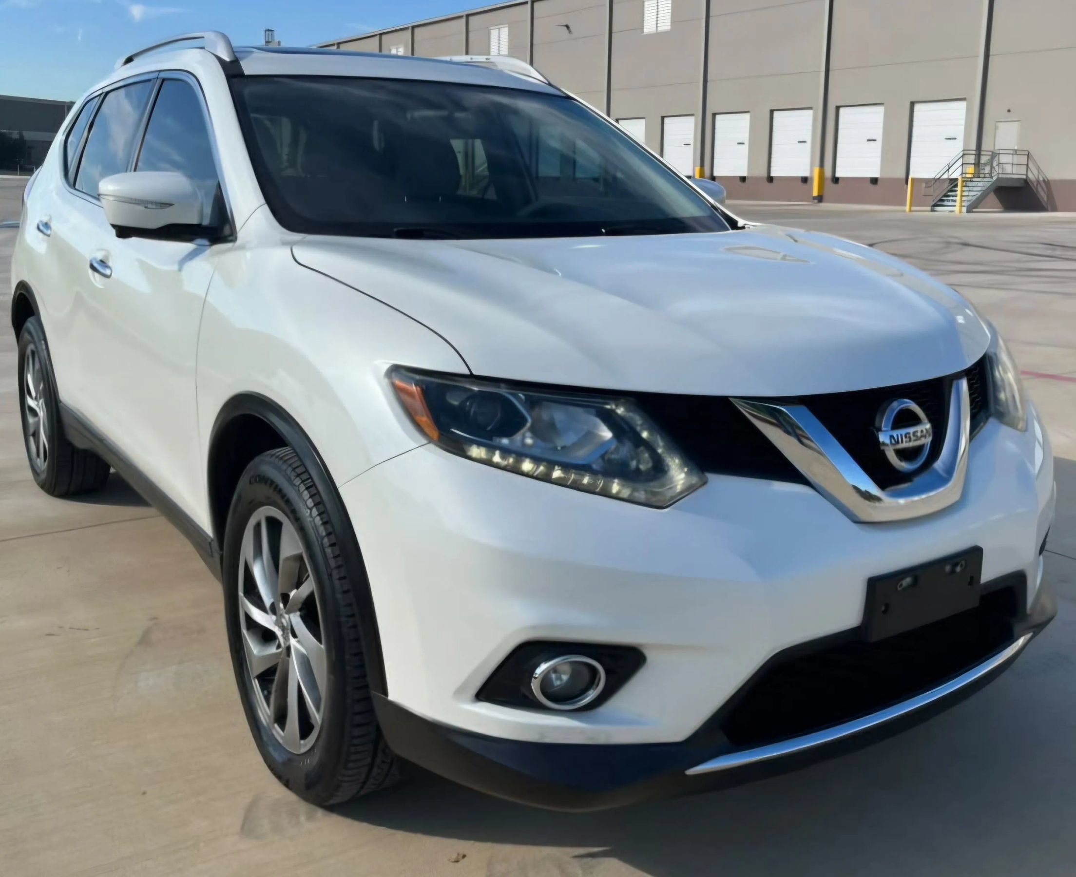 Used 2015 Nissan Rogue SL w/ SL Premium Package FWD image 4