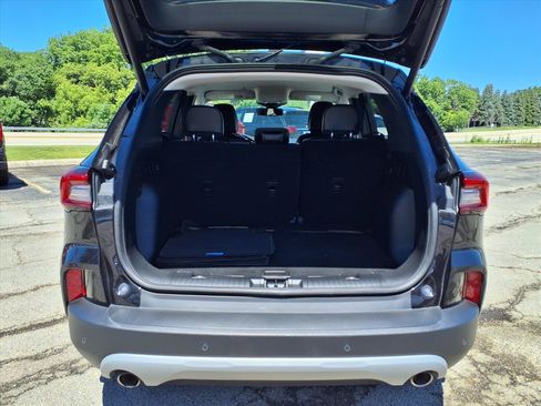 Used 2023 Ford Escape Platinum AWD/4WD image 9