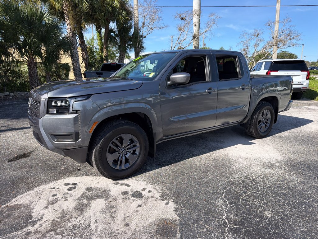 Used 2026 Nissan Frontier SV w/ SV Convenience Package RWD image 3