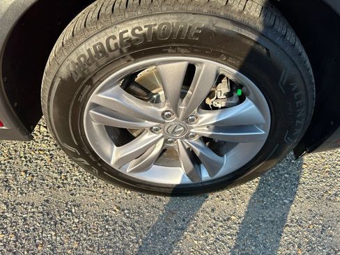 Certified 2024 Acura MDX SH-AWD image 27