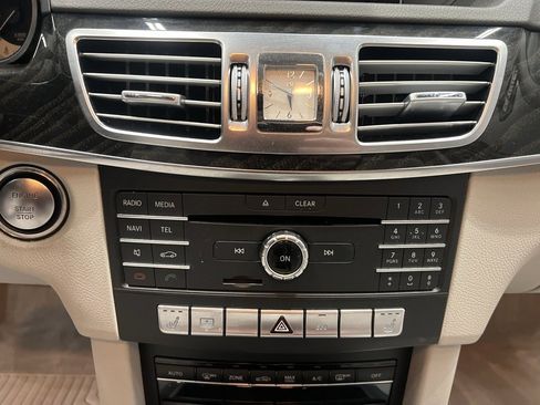 Used 2016 Mercedes-Benz E 350 4MATIC Sedan image 48