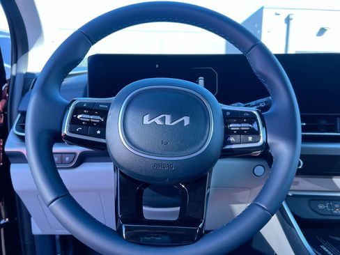 New 2026 Kia Carnival SX FWD image 16