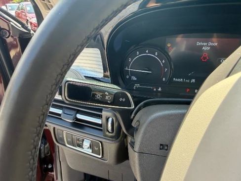 Used 2020 Lincoln Corsair AWD w/ Equipment Group 101A image 24