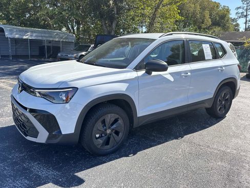 Certified 2025 Volkswagen Taos S image 7