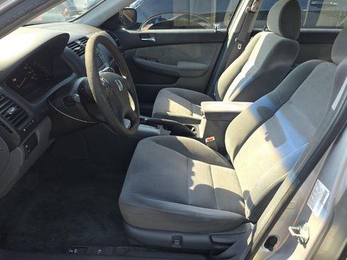 Used 2006 Honda Accord EX image 9