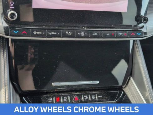 Used 2024 Jeep Wagoneer Series III image 18