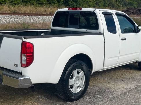 Used 2006 Nissan Frontier XE w/ (G01) XE Preferred Pkg image 4