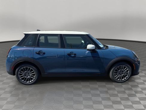 New 2026 MINI Cooper S image 2