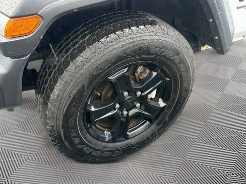 Used 2022 Jeep Wrangler Unlimited Sport AWD/4WD image 34